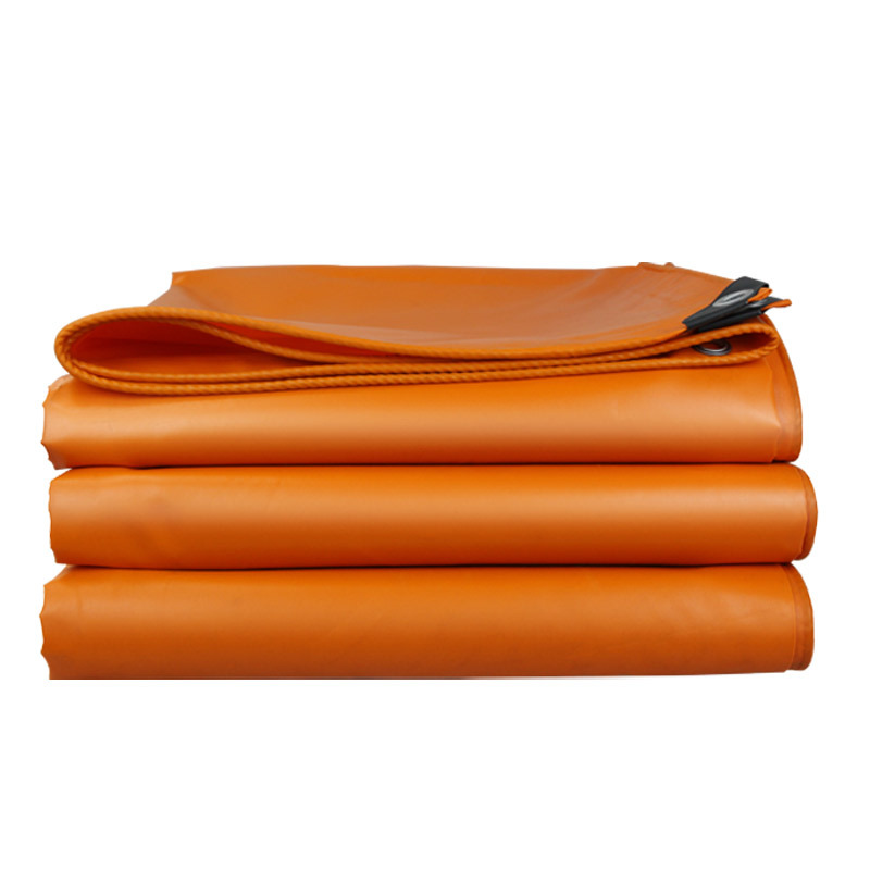 Vandeniui atsparus PVC brezentas – atsparus plyšimui, galimi dideli užsakymai